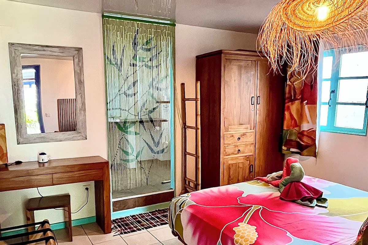 Suite, 2 Bedrooms | Premium bedding, Select Comfort beds, in-room safe