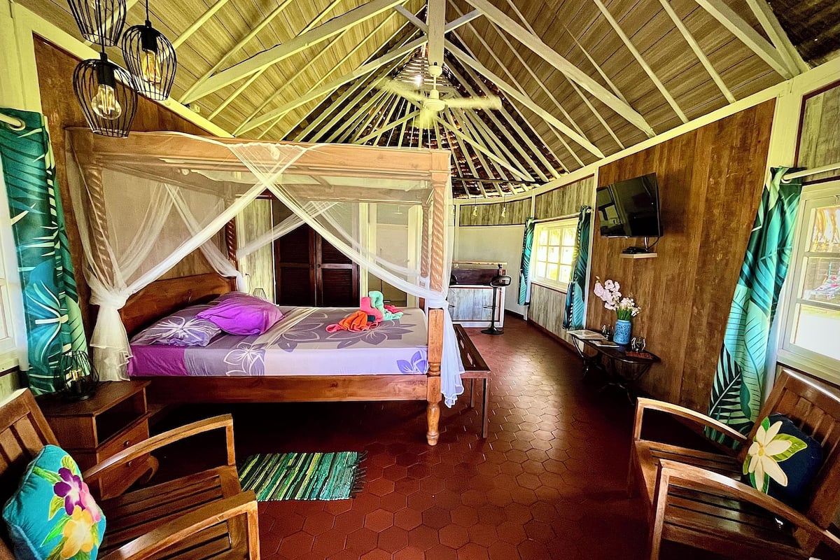 Honeymoon Bungalow, Beachside | Premium bedding, Select Comfort beds, in-room safe