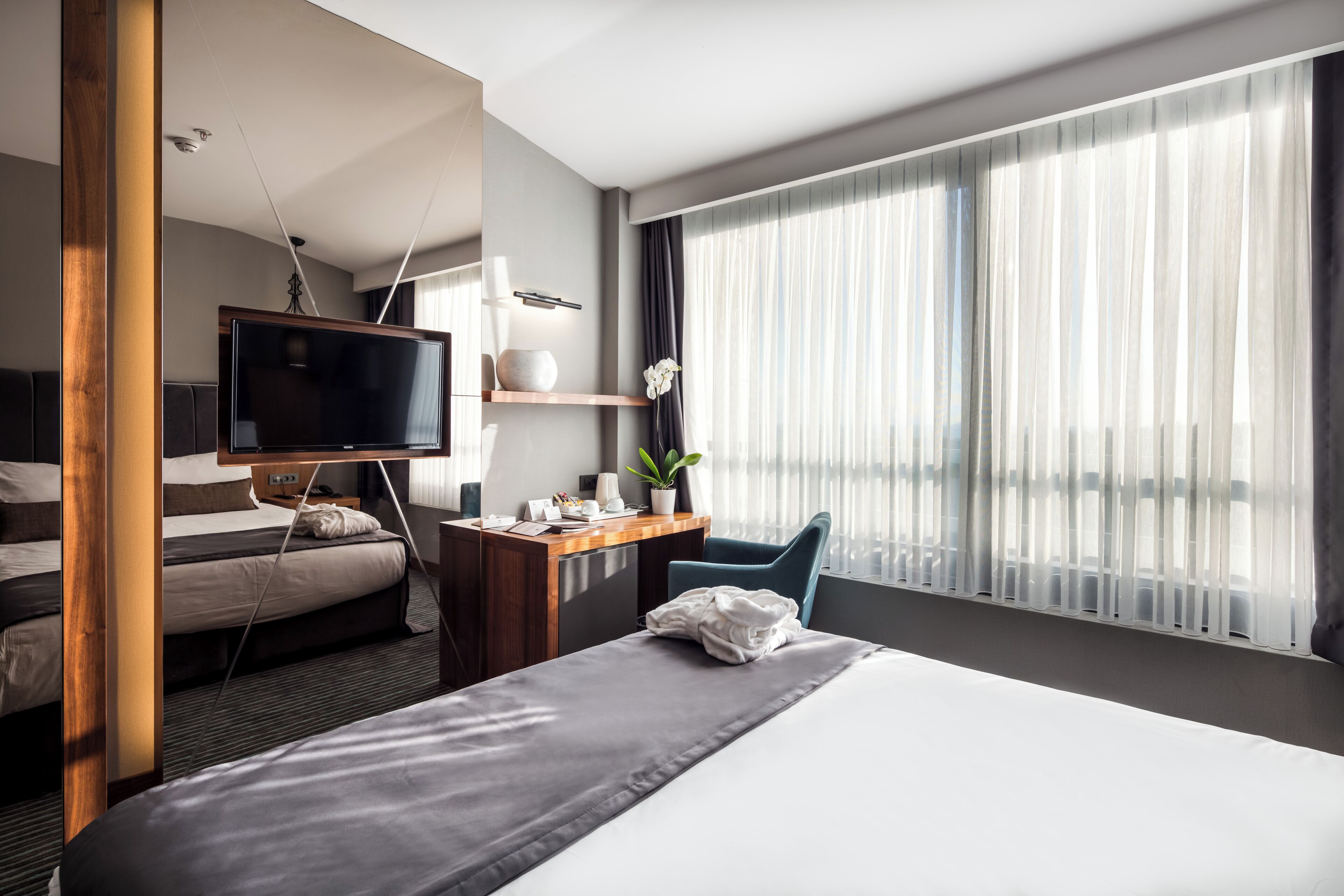 Quarto luxo, vista para o mar | Roupas de cama premium, frigobar, cofres nos quartos, escrivaninha