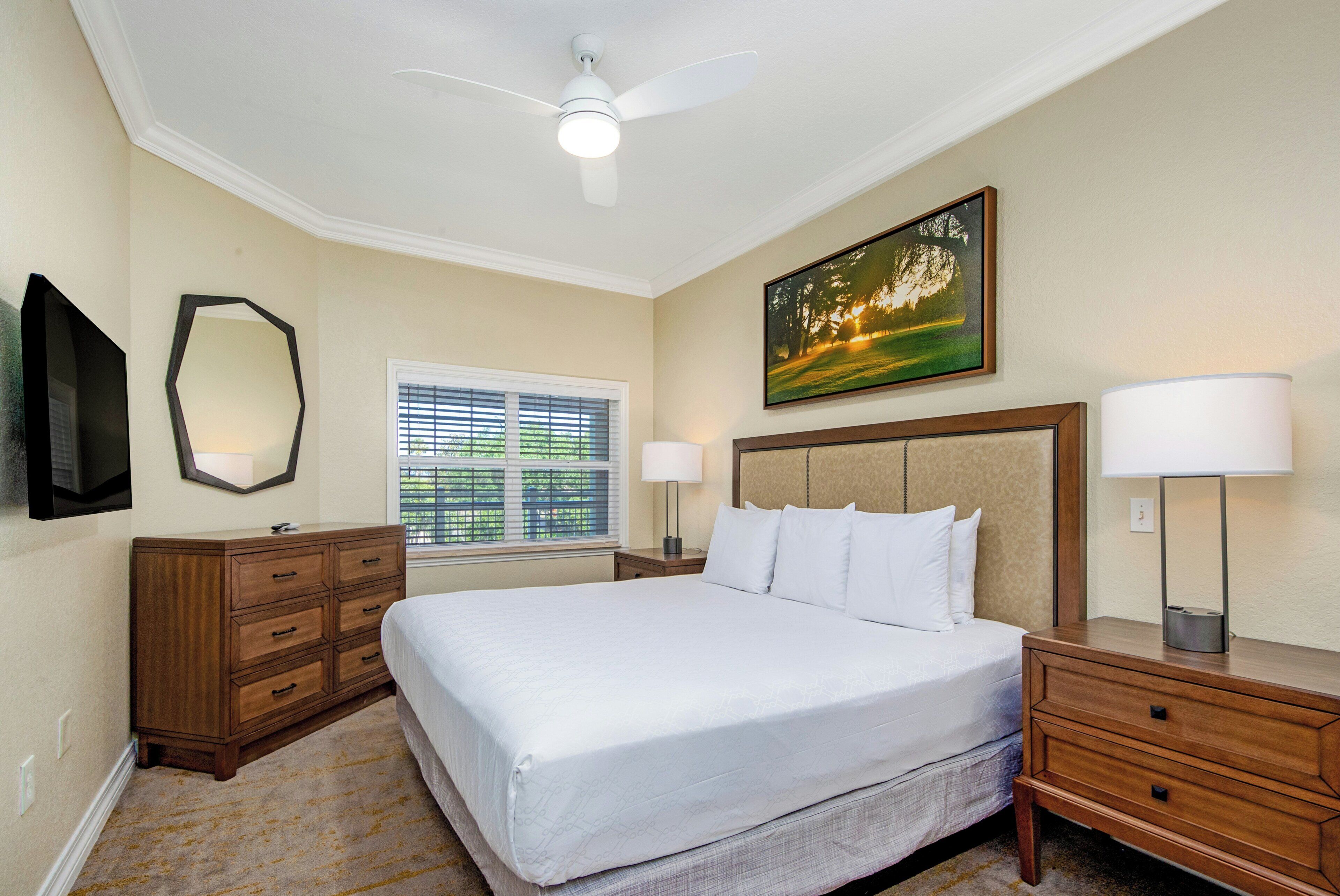 3 bedrooms, iron/ironing board, WiFi (free), alarm clocks