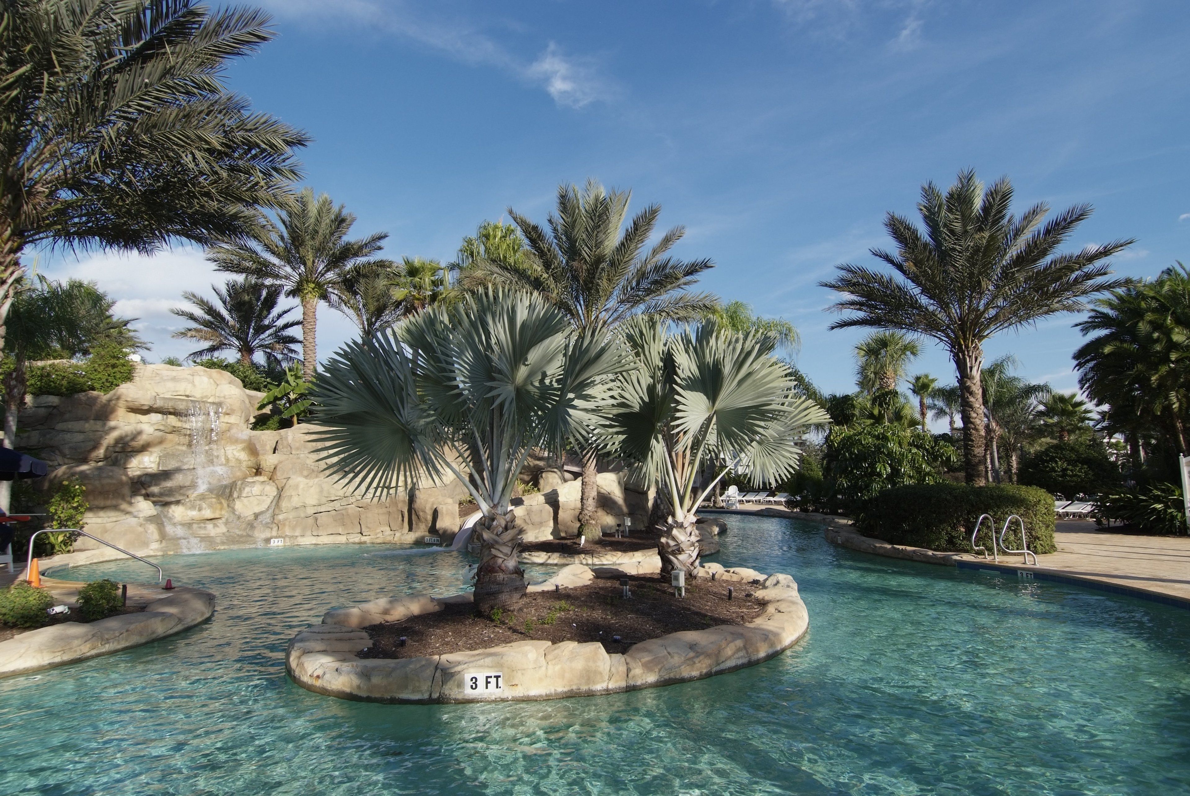 10 outdoor pools, pool cabanas (surcharge), pool umbrellas