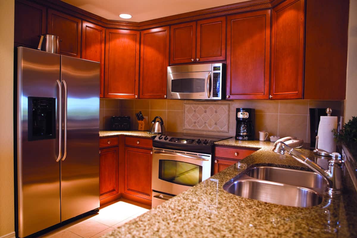 Condo, 3 Bedrooms | Private kitchen | Full-sized fridge, microwave, oven, stovetop