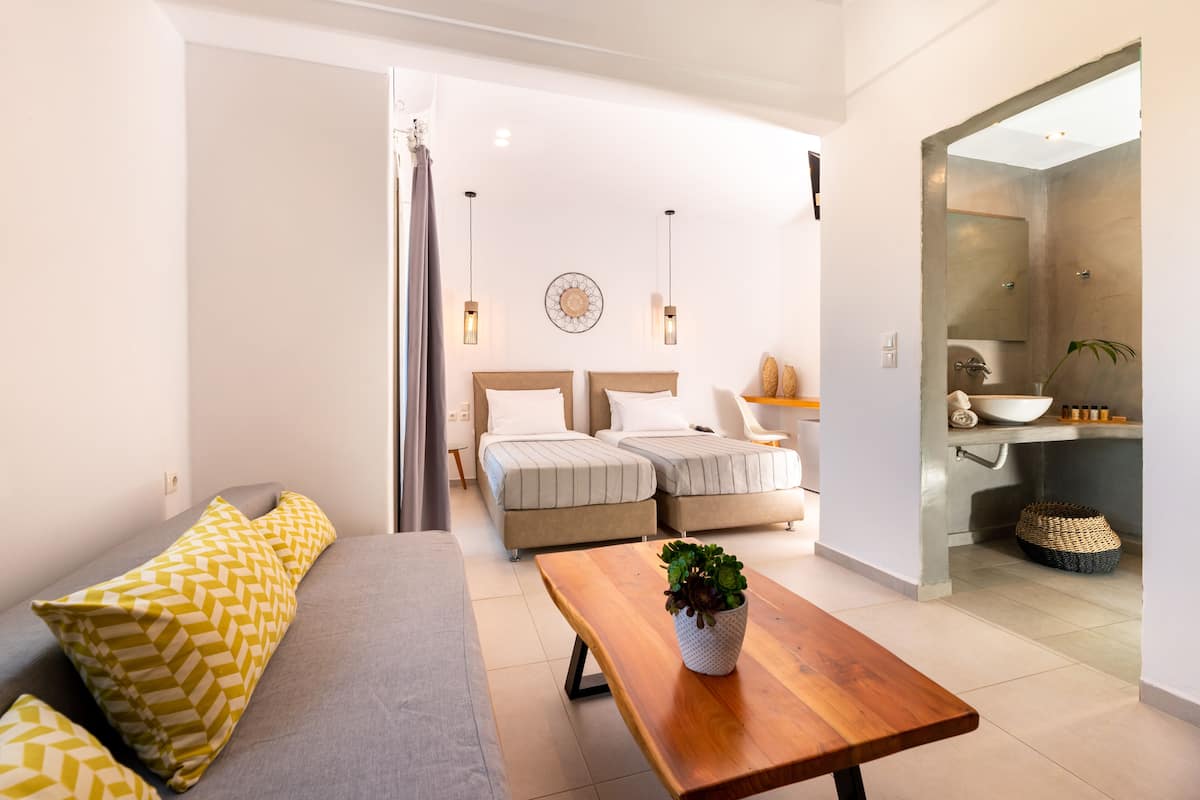 superior room | in-room safe, laptop workspace, iron/ironing board, free wifi