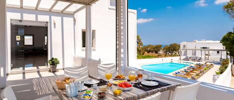 Petit déjeuner continental compris tous les jours