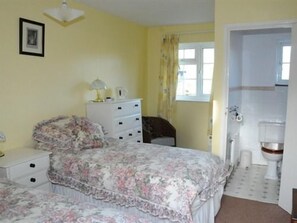 Twin ensuite