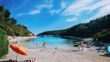 Beach nearby, free beach shuttle, sun loungers