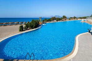 Indoor pool, 4 outdoor pools, pool umbrellas, sun loungers