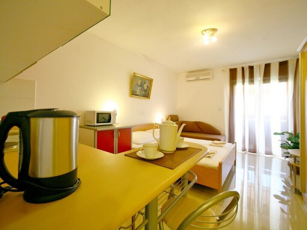 Iron/ironing board, free WiFi, individually decorated