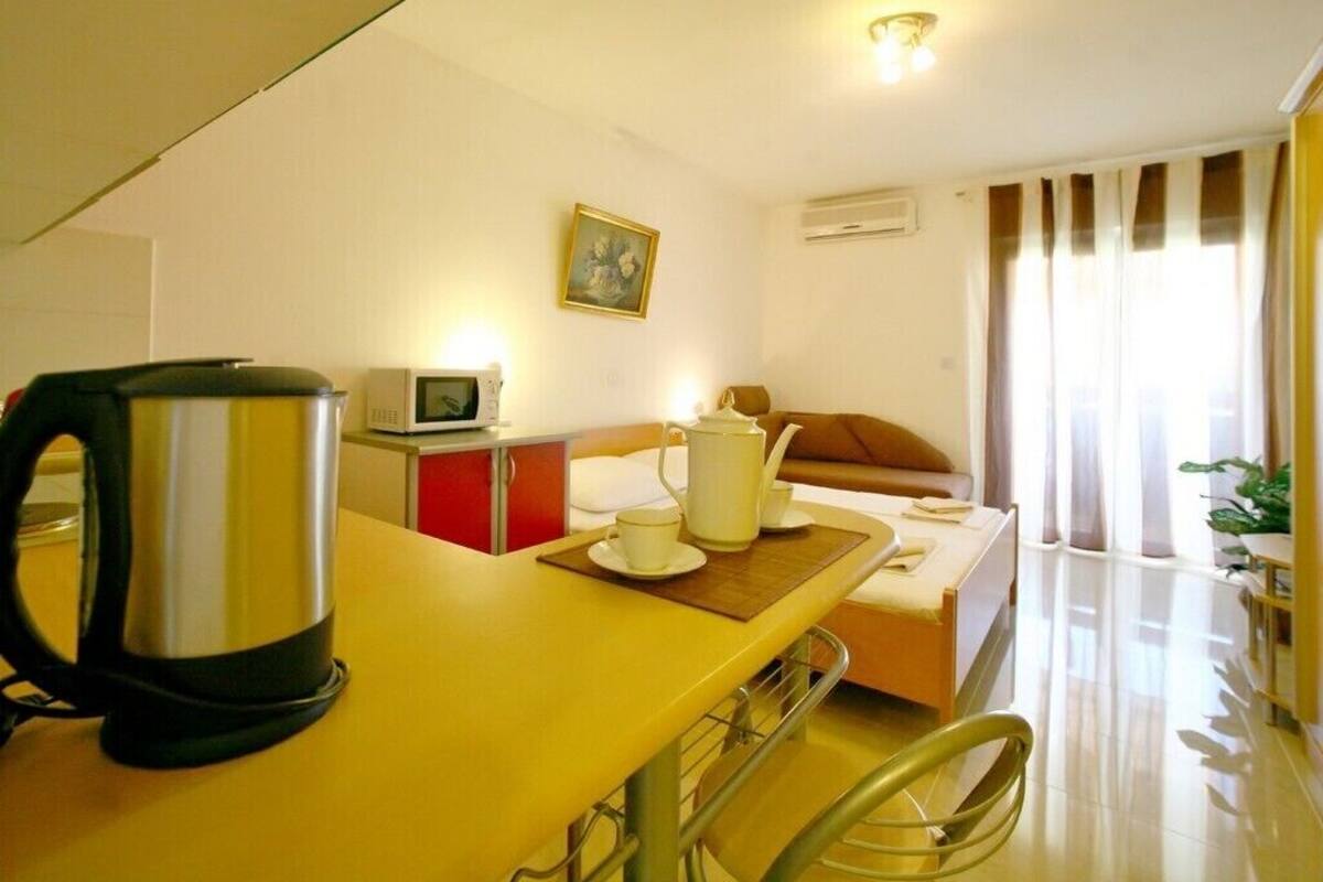 Iron/ironing board, WiFi (free), individually decorated