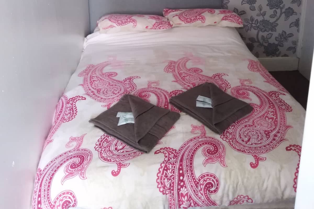 Habitación doble | Wifi gratis y ropa de cama