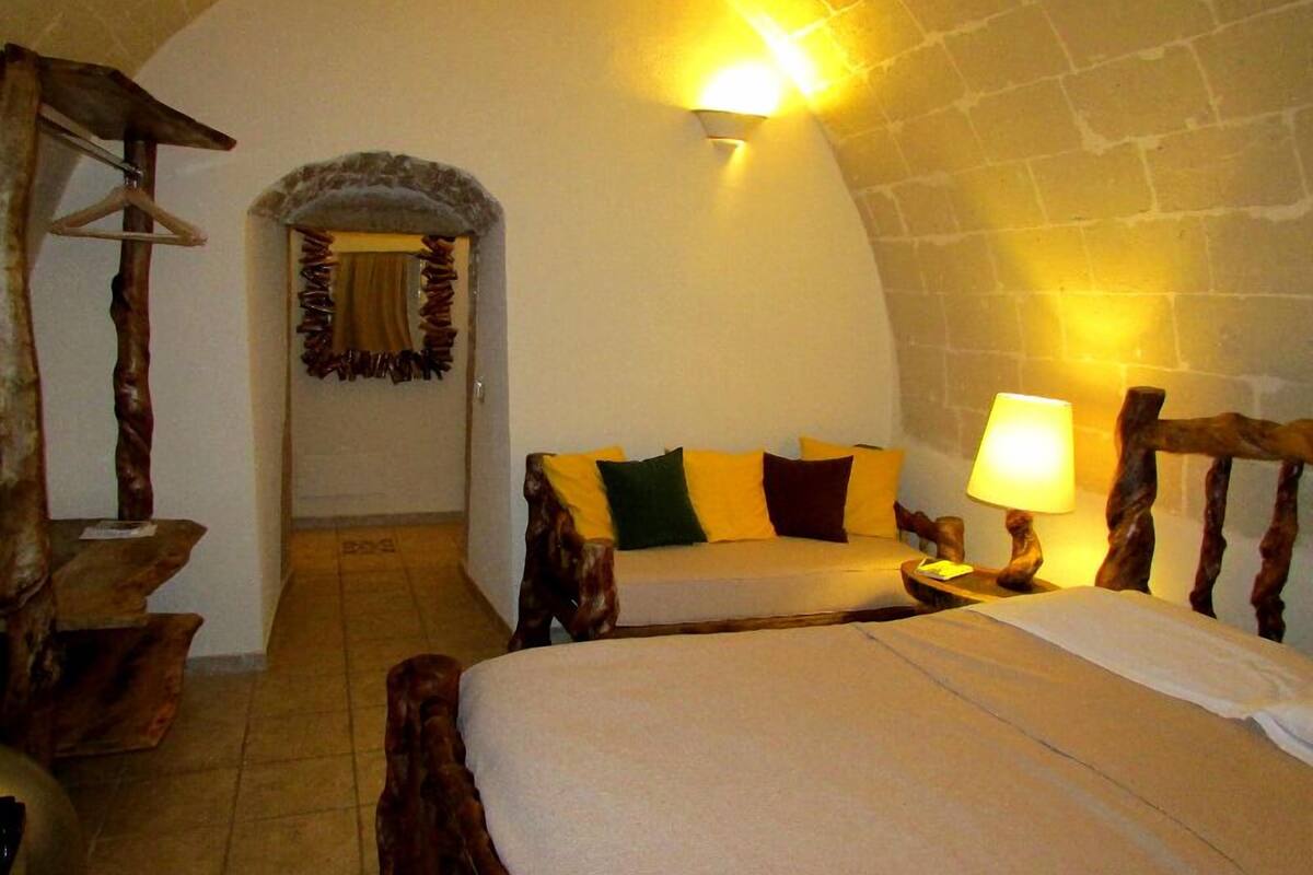 Superior Double Room | Down duvets, minibar, desk, soundproofing
