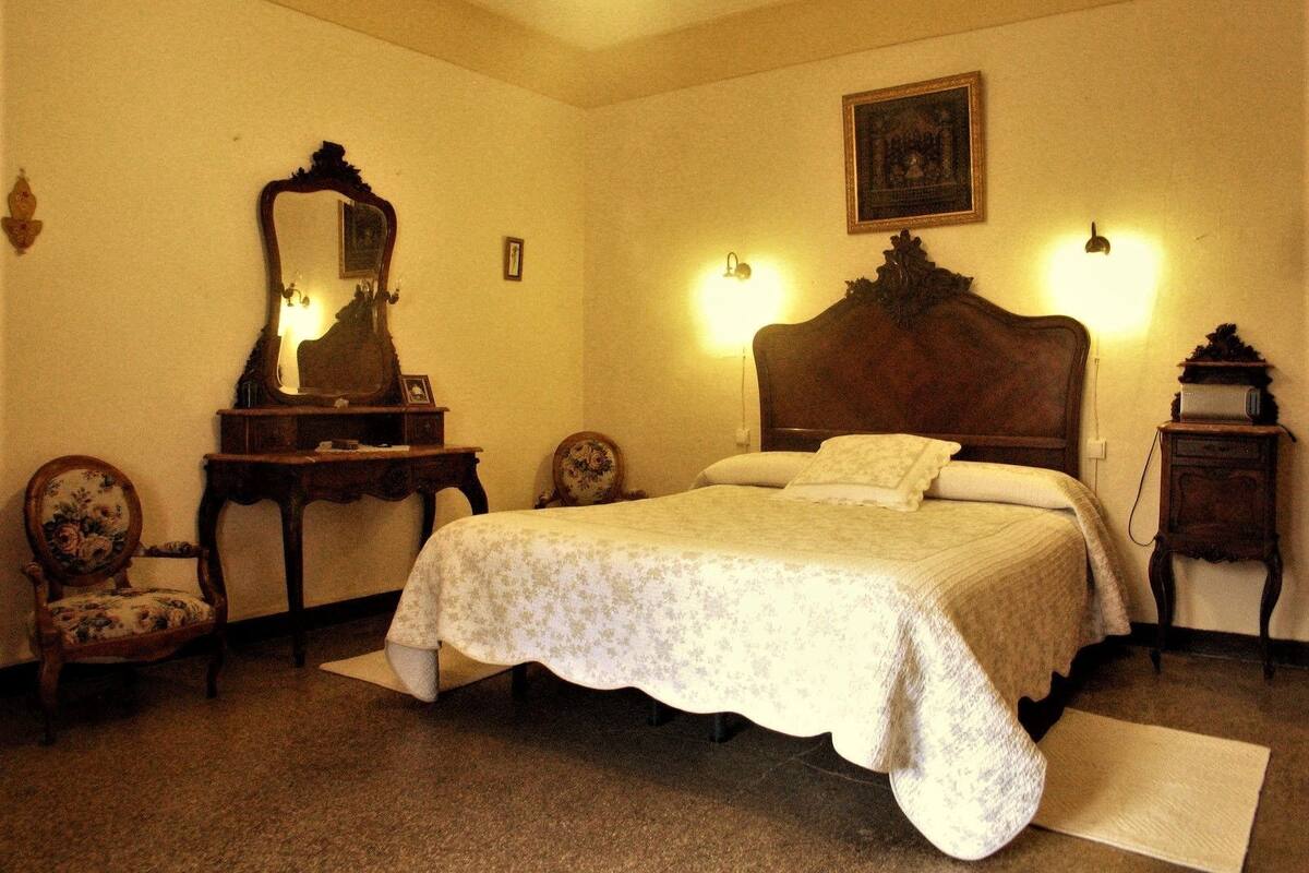 Decoración personalizada, muebles diferentes y cunas gratuitas 