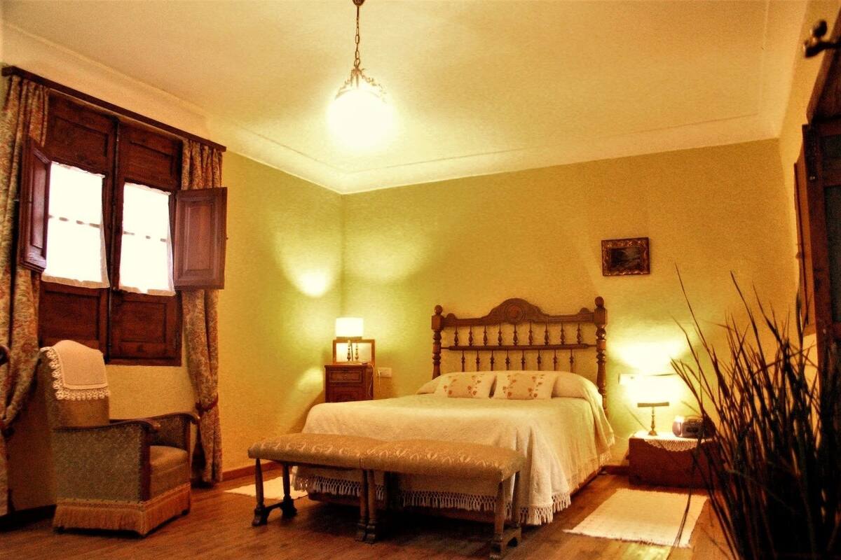 Decoración personalizada, muebles diferentes y cunas gratuitas 
