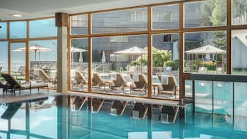 Piscine intérieure, piscine extérieure