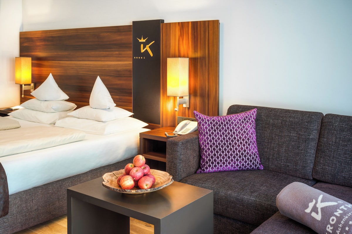 Habitación doble, junto a la montaña (DOUBLE M WALDBLICK) | 1 habitación, ropa de cama hipoalergénica y minibar