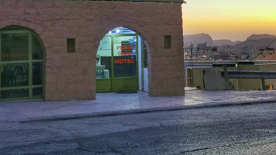 Petra Gate Hotel