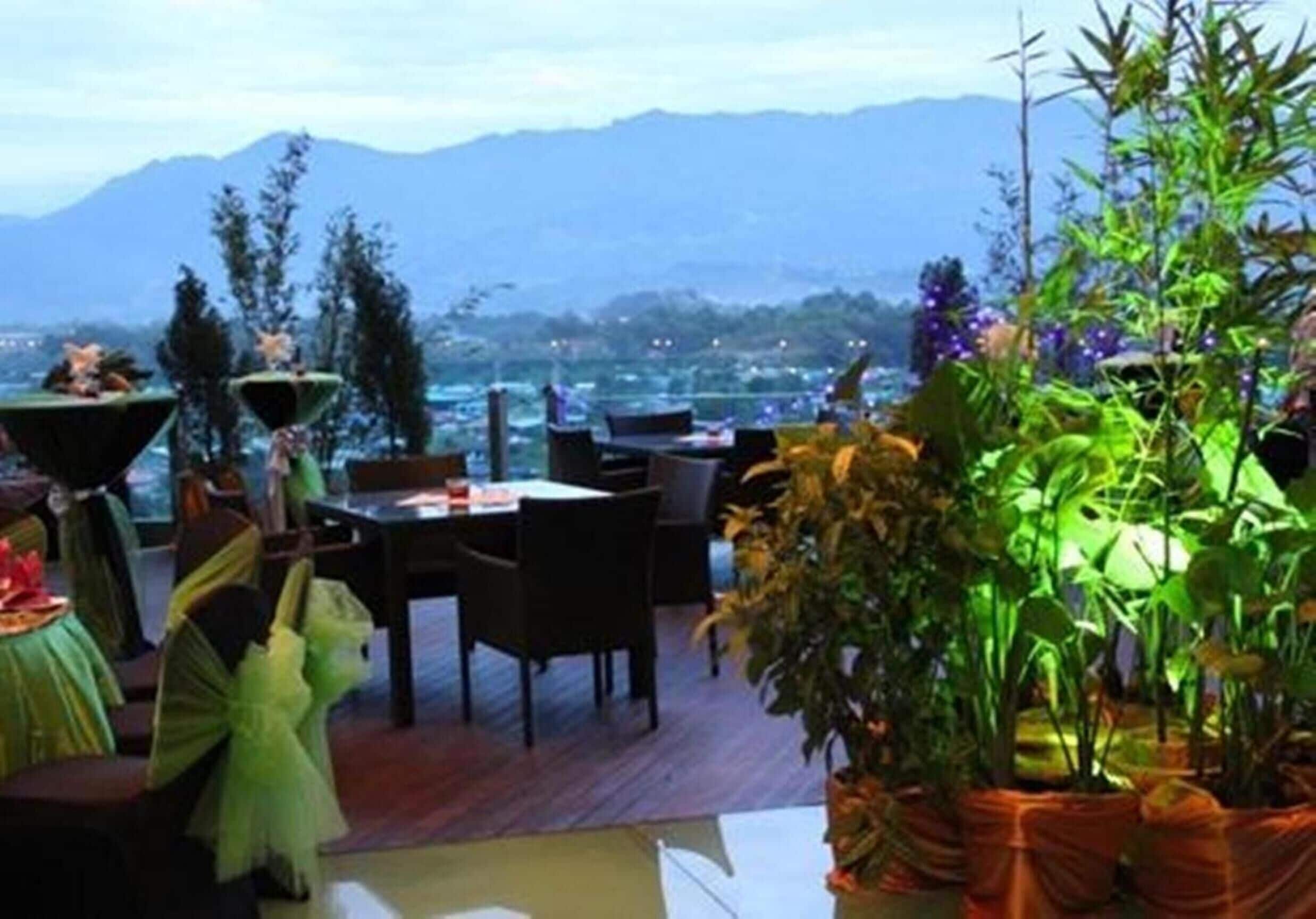 Foto - Courtyard Hotel 1Borneo