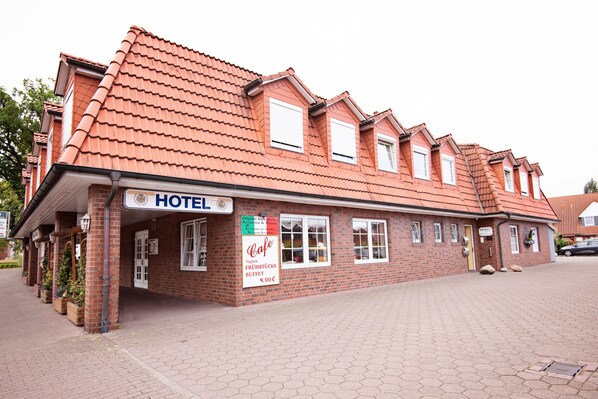Front of property - Hotel Heideparadies (Soltau)
