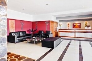 Lobby sitting area - La Mision Posadas Hotel (Posadas)