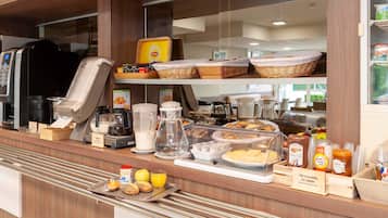 Daily buffet breakfast for a fee