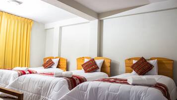 Superior Triple Room | Pillow-top beds, free WiFi, bed sheets