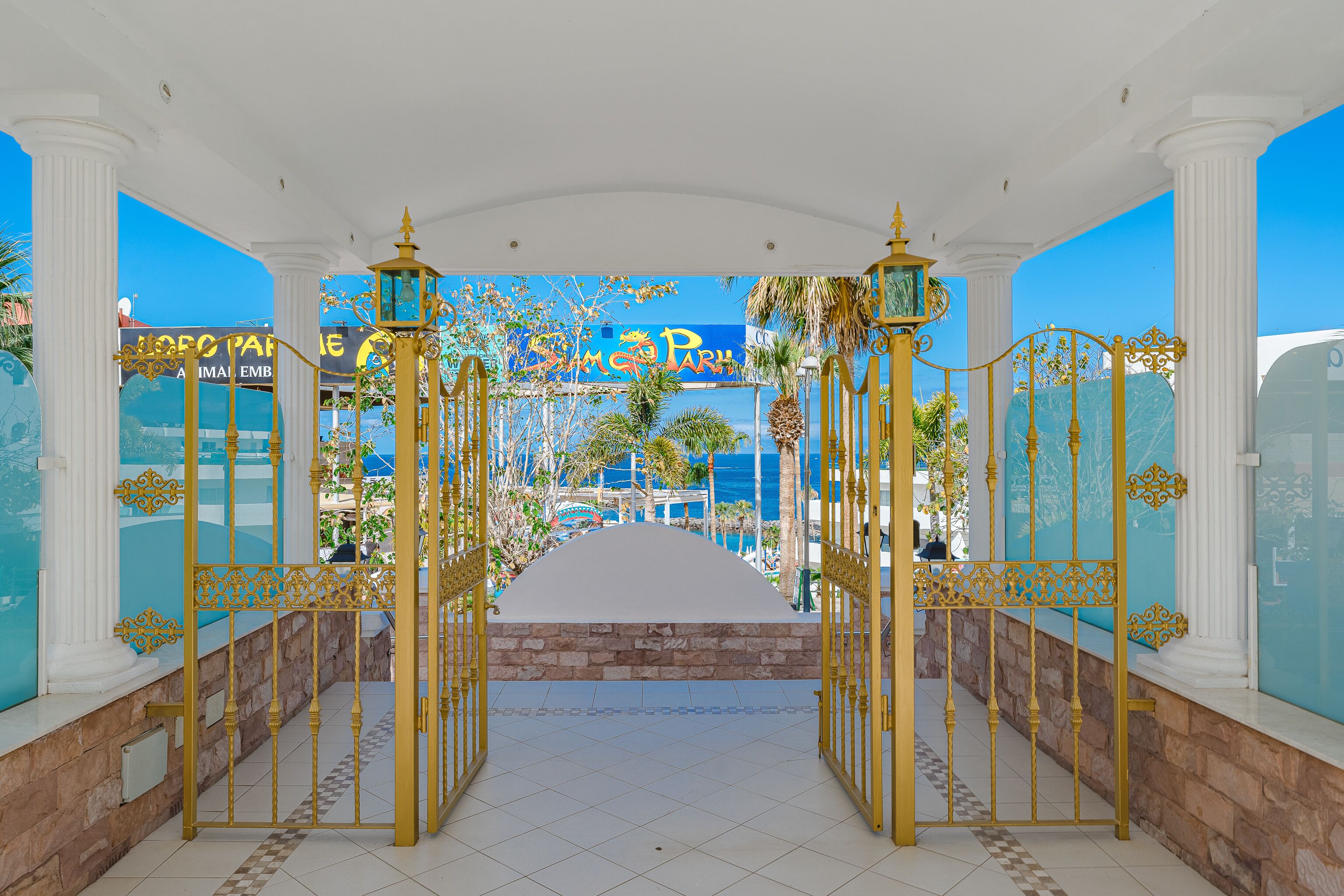 Photo - Flamingo Suites Boutique Hotel