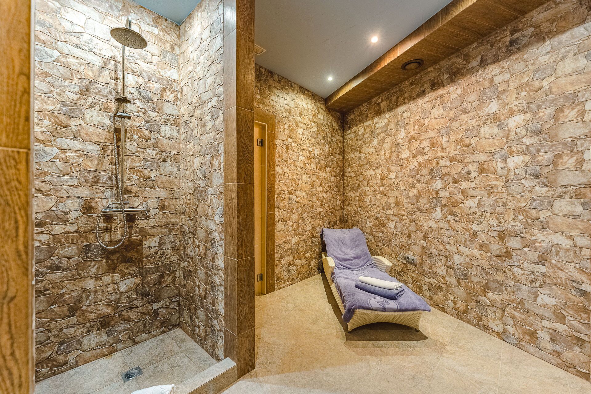 Photo - Flamingo Suites Boutique Hotel