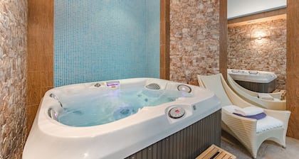 Flamingo Suites Boutique Hotel