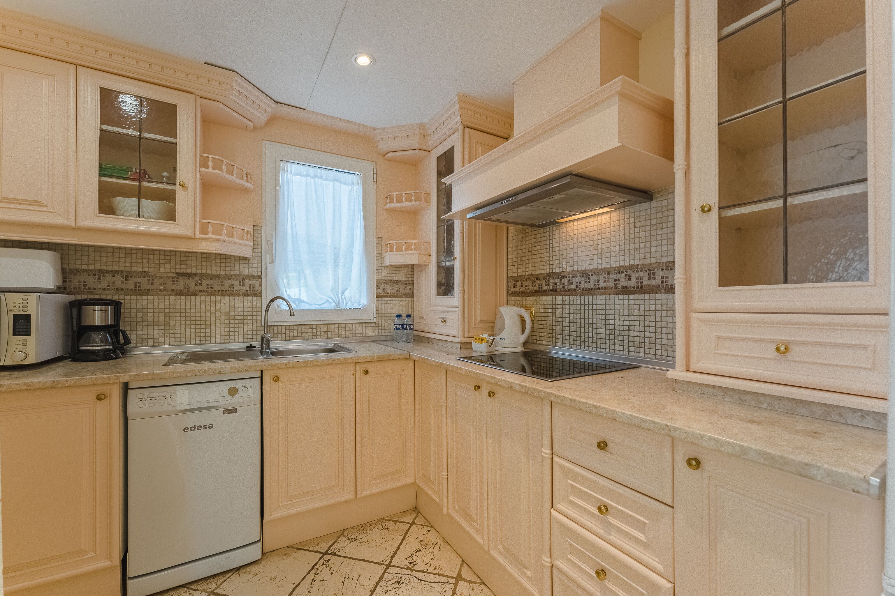 Photo - Flamingo Suites Boutique Hotel