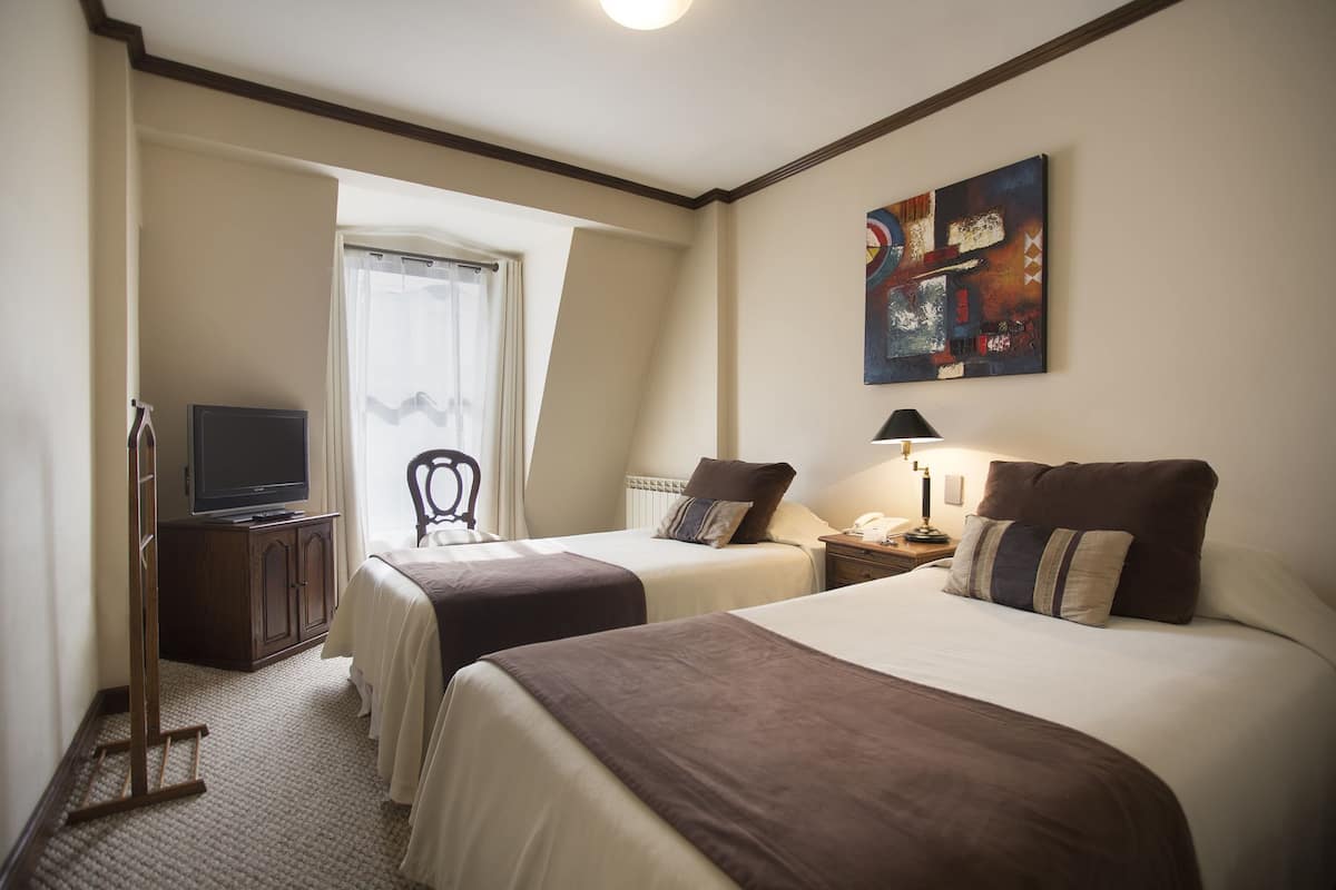 Minibar, in-room safe, free WiFi, bed sheets