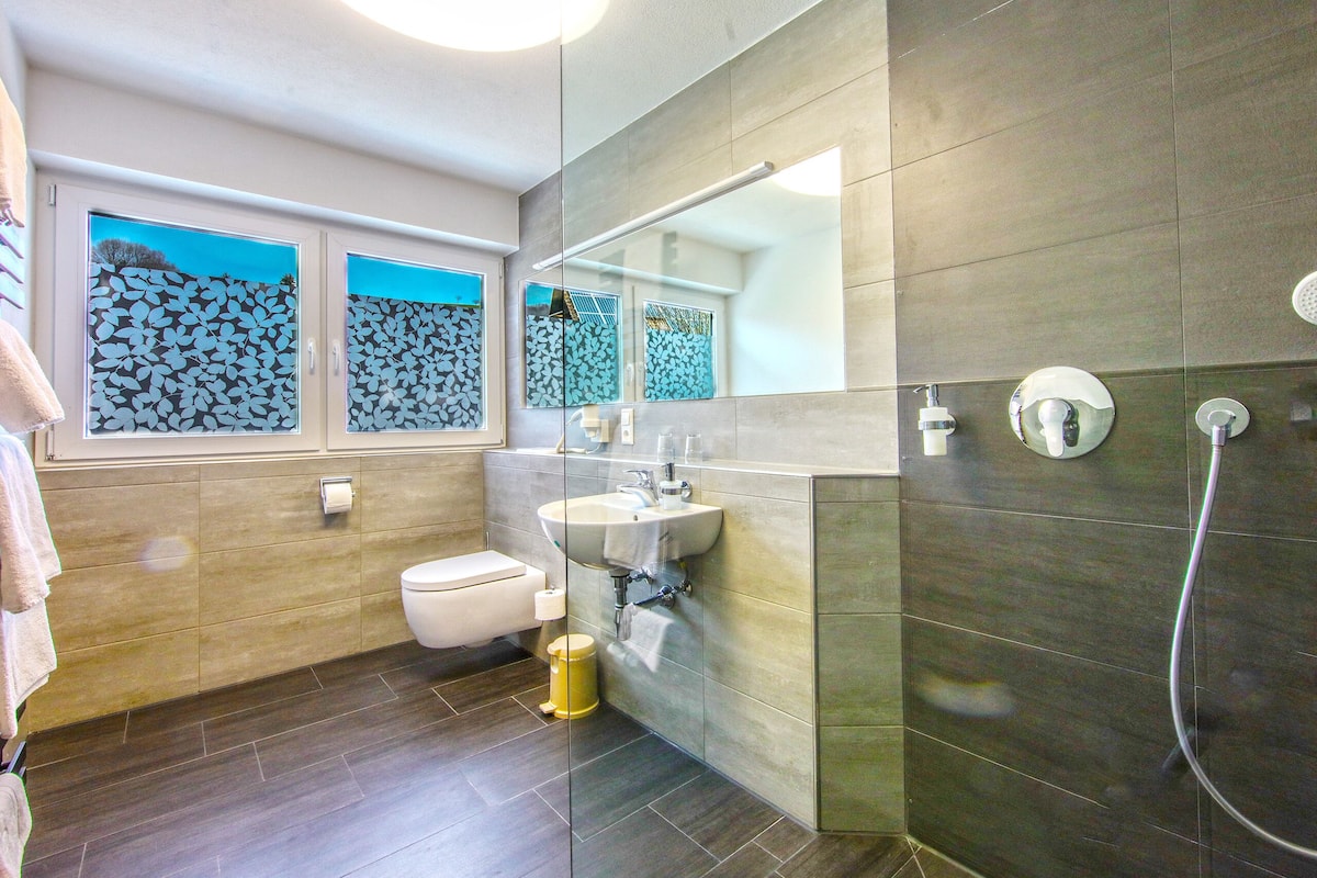 comfort double room | bathroom | shower, hair dryer, towels