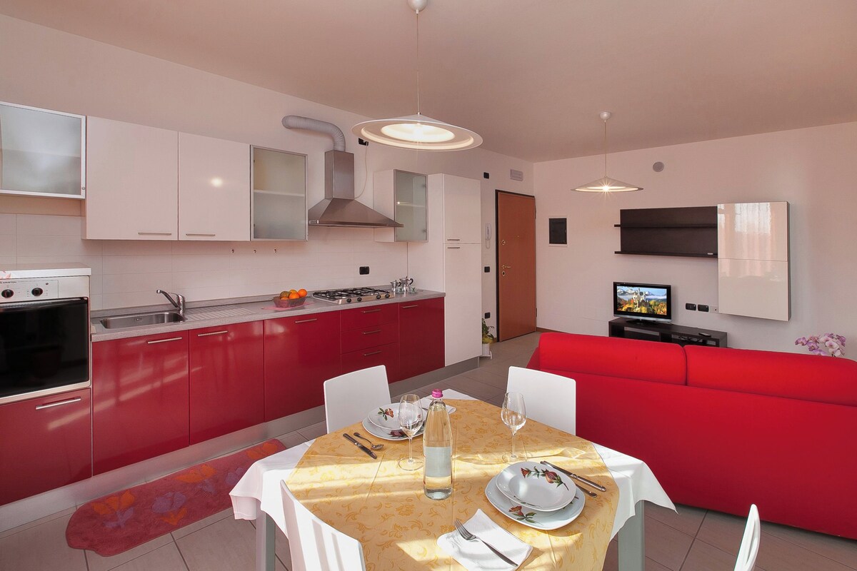 Comfort Apartment | Living area | 32-inch LCD TV with cable channels, TV