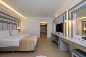 Standard Room | Minibar, desk, free cribs/infant beds, bed sheets - SOLANA BY YELKEN (Bodrum)
