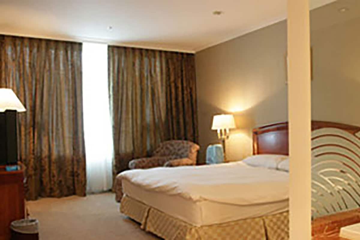 Caja de seguridad en la habitación, escritorio y wifi gratis