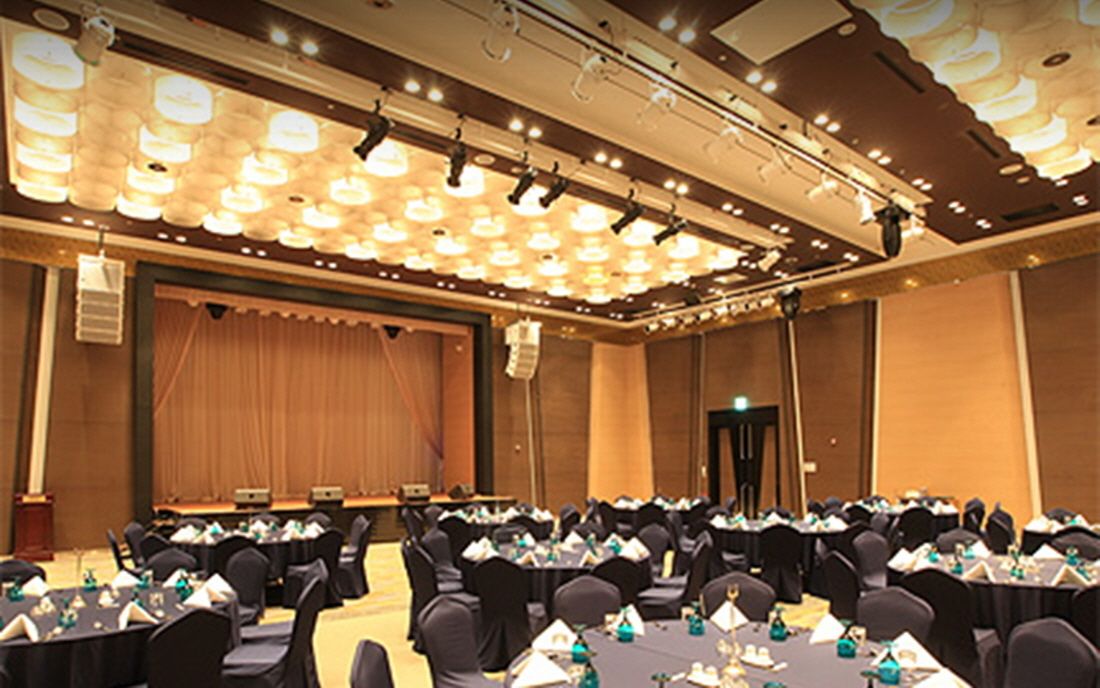 banquet hall
