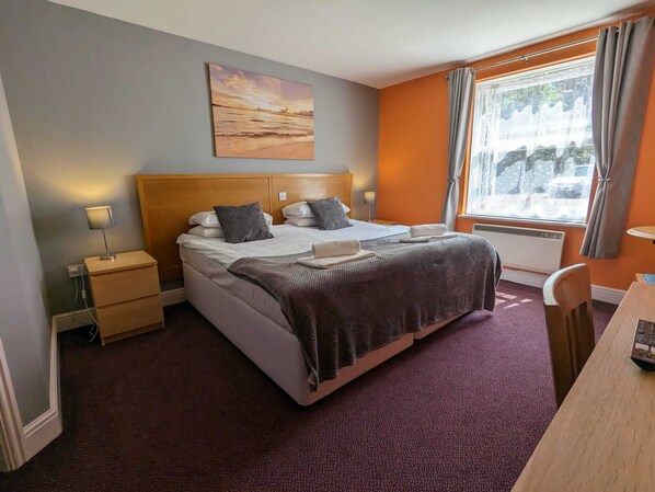 Double Room (Economy)