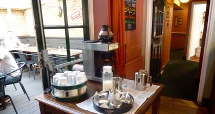 The Earl of Derby - Inn