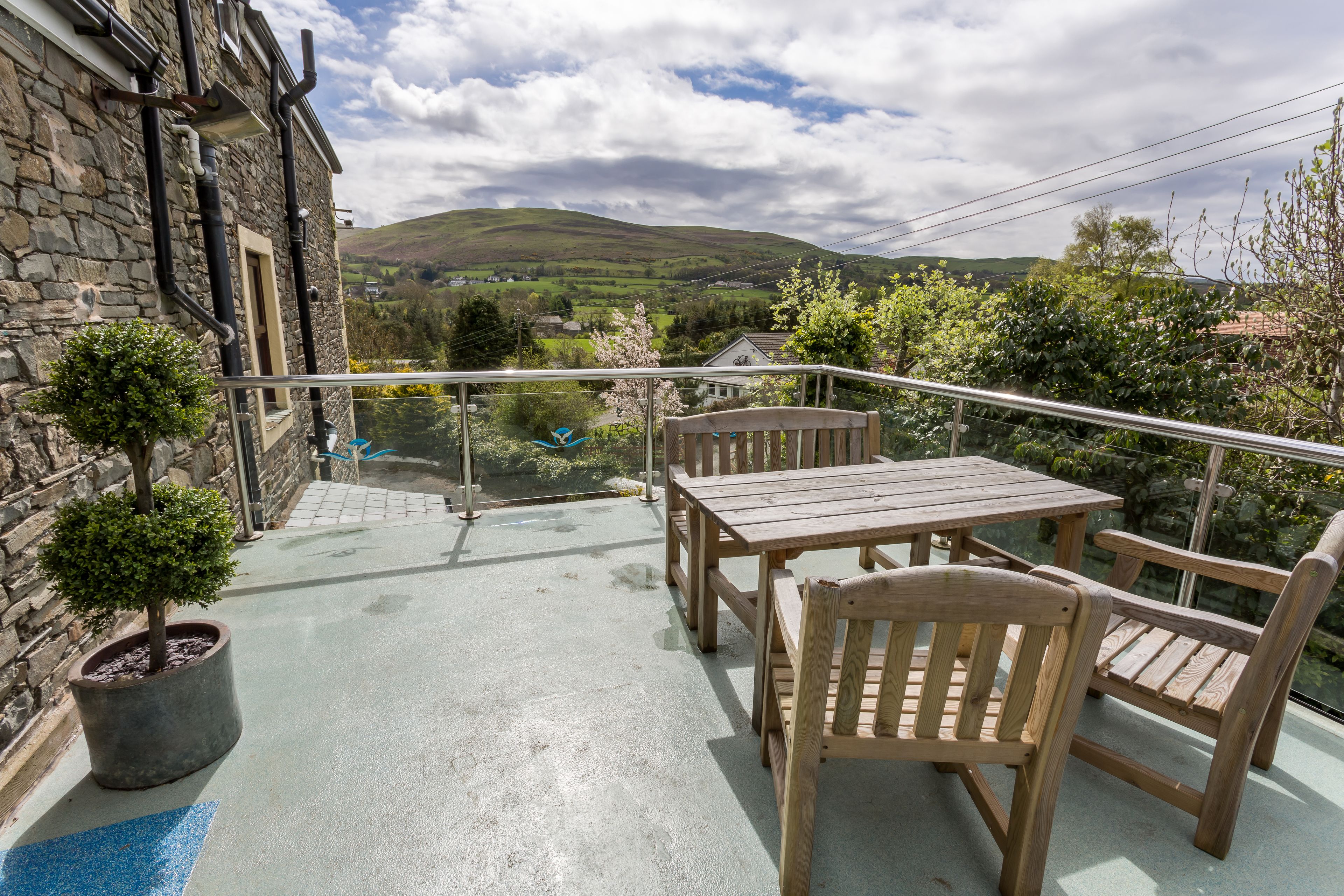 family apartment, 1 bedroom (windemere) | mountain view