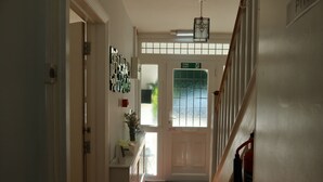 Interior - Avonlea Guest House (Banbury)