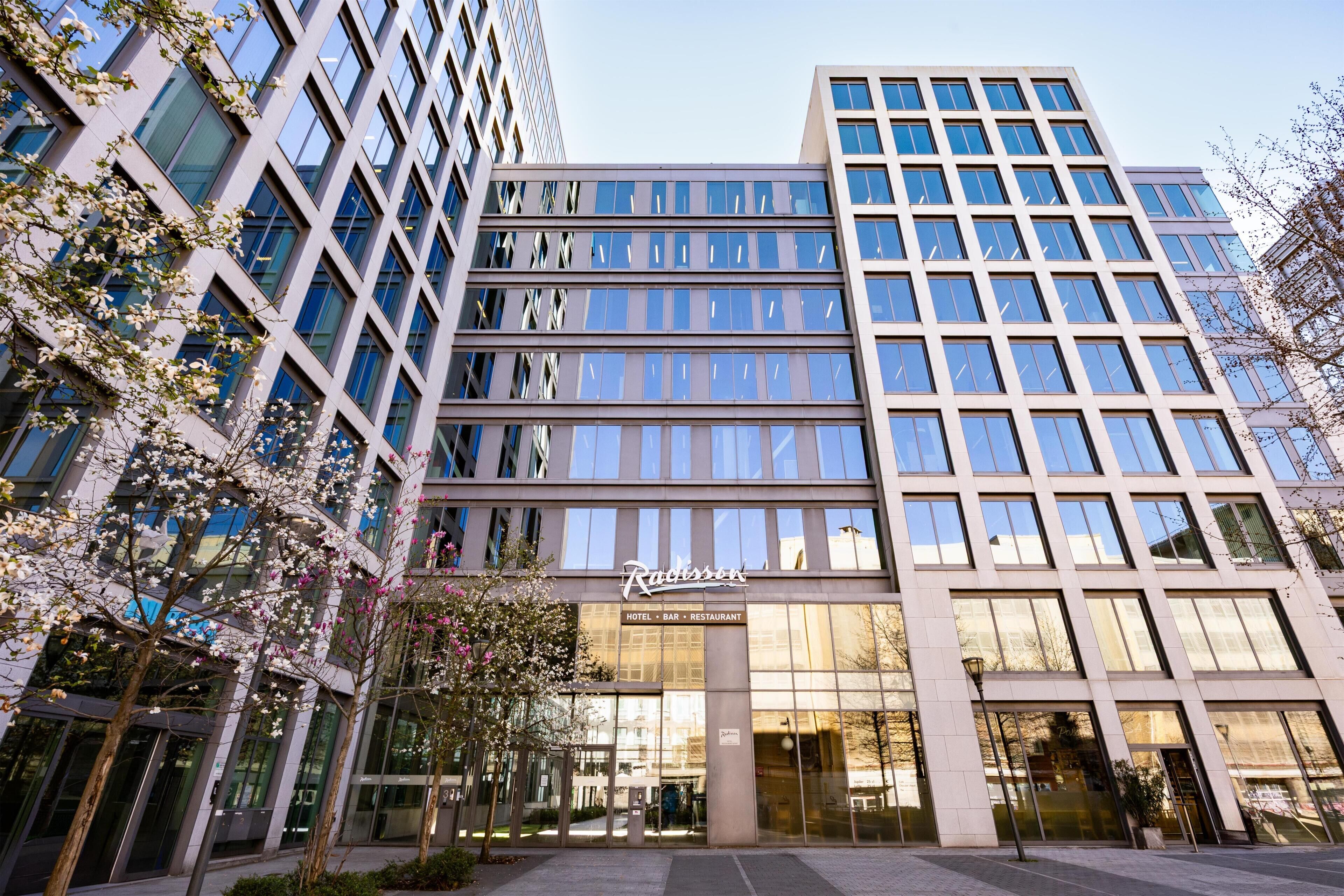 المنشأة من الخارج