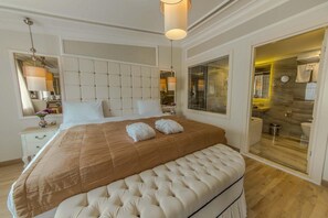 Minibar, coffres-forts dans les chambres, bureau, chambres insonorisées