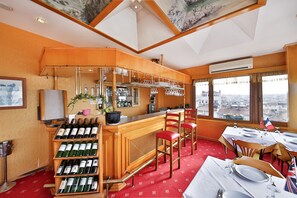 2 bars/lounges - Sidonya Hotel (Istanbul)
