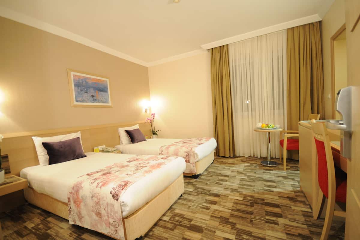 Premium bedding, minibar, in-room safe, desk