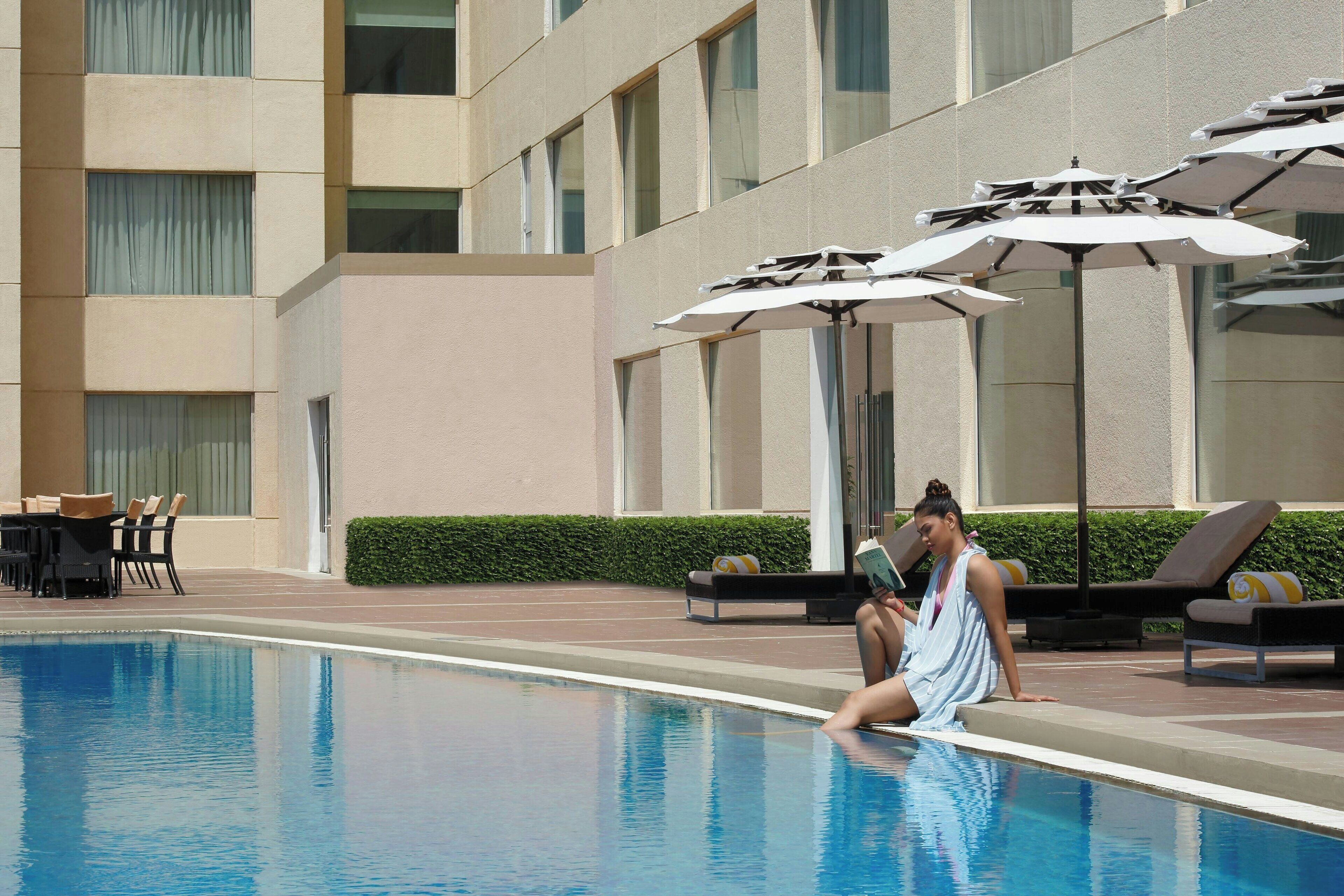 outdoor pool, pool umbrellas