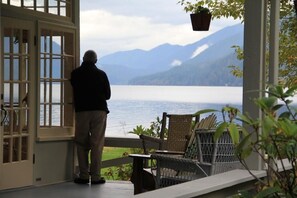 Property grounds - Lake Crescent Lodge (Port Angeles)