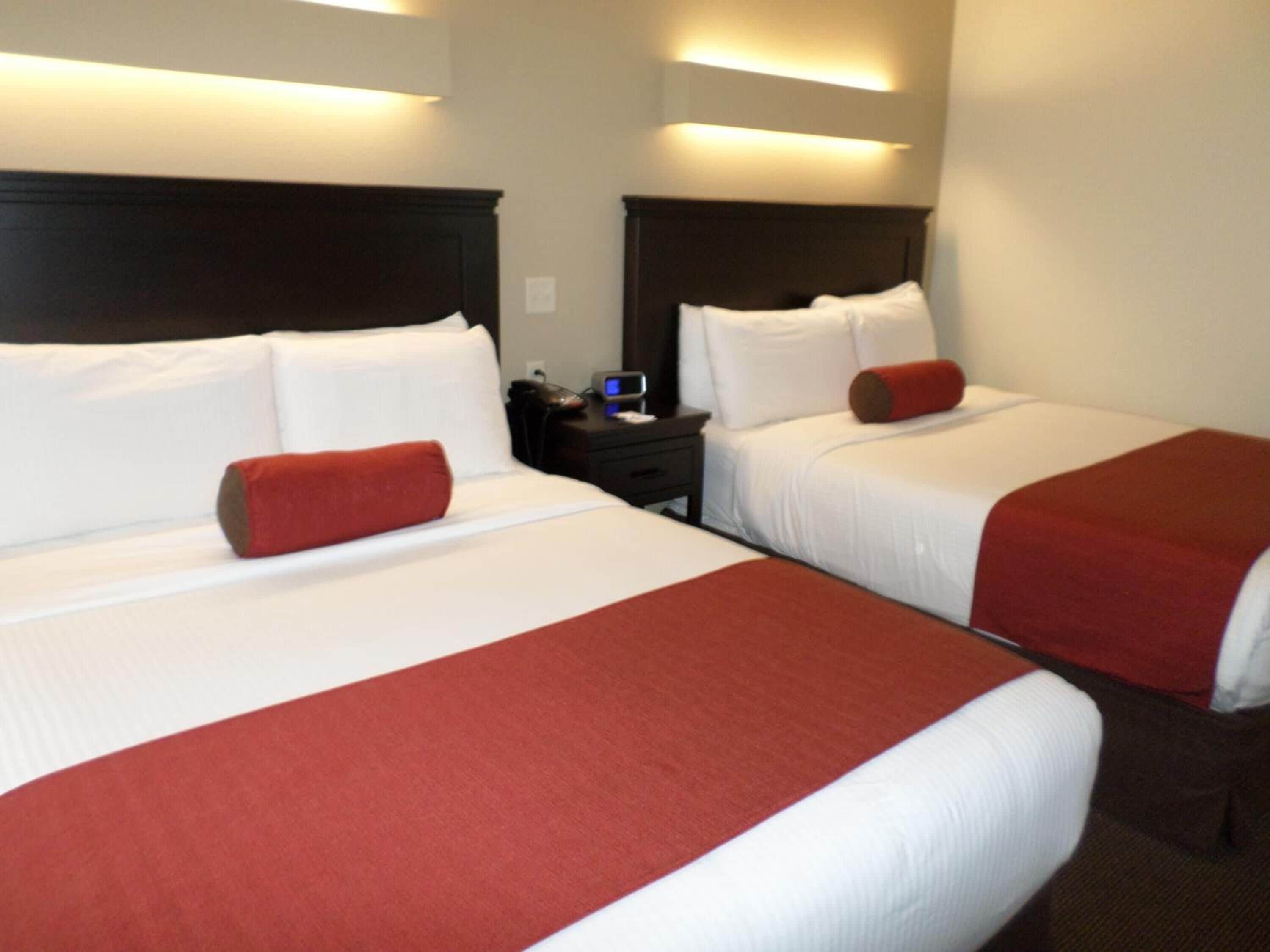 1 bedroom, premium bedding, pillow-top beds, in-room safe