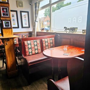 Bar (on property) - The Waggon & Horses (York)