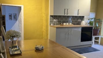 Superior Double Room, Ensuite | Lounge