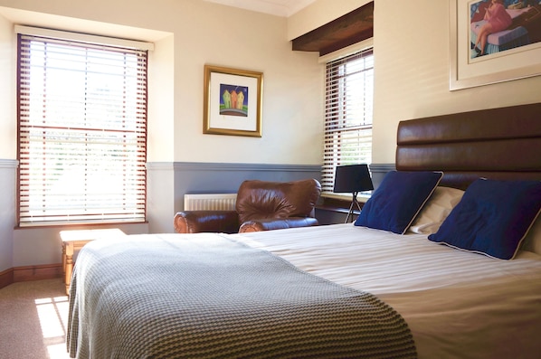 Double Room, Ensuite (Y Parrog)