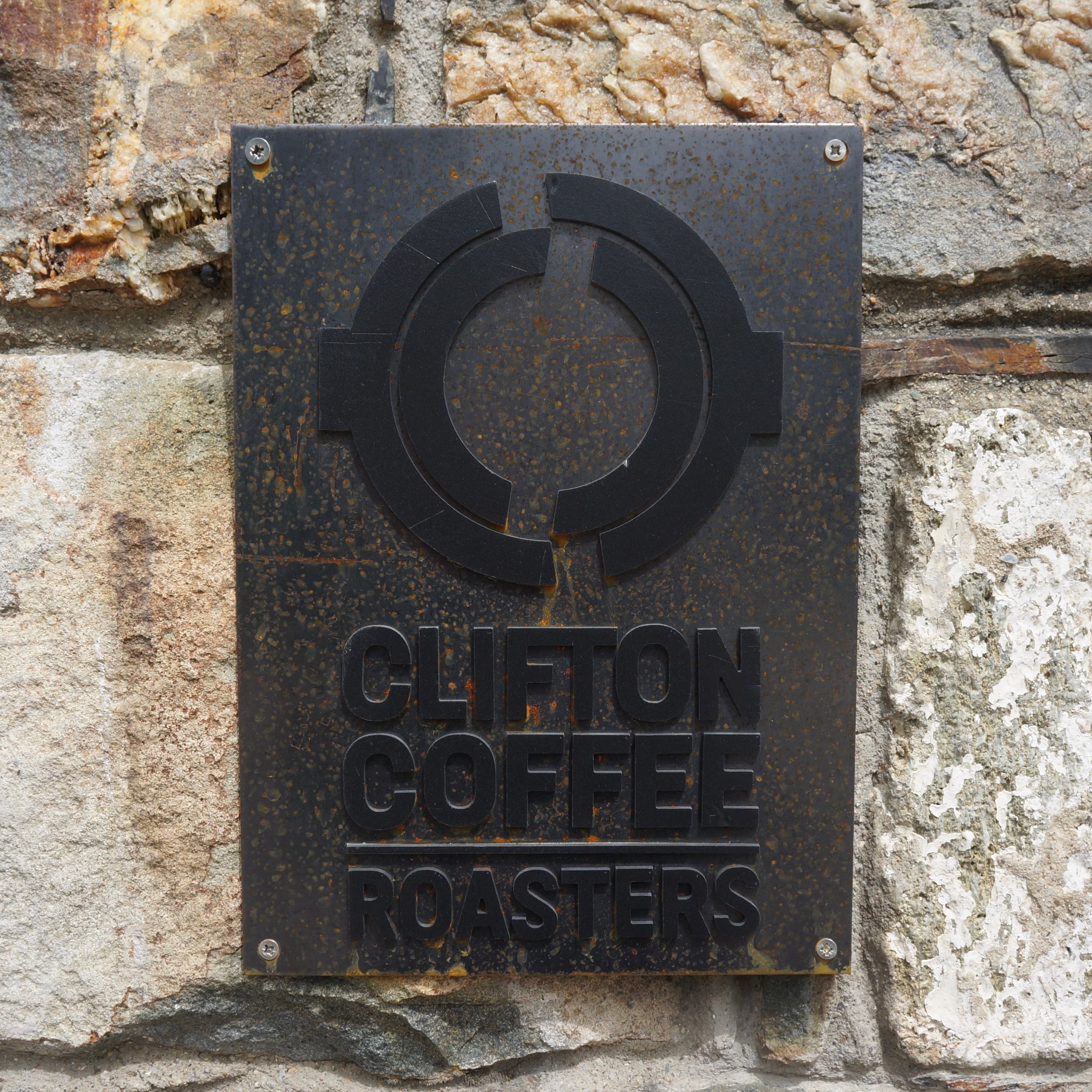 Señal de Clifton Coffee Roasters.